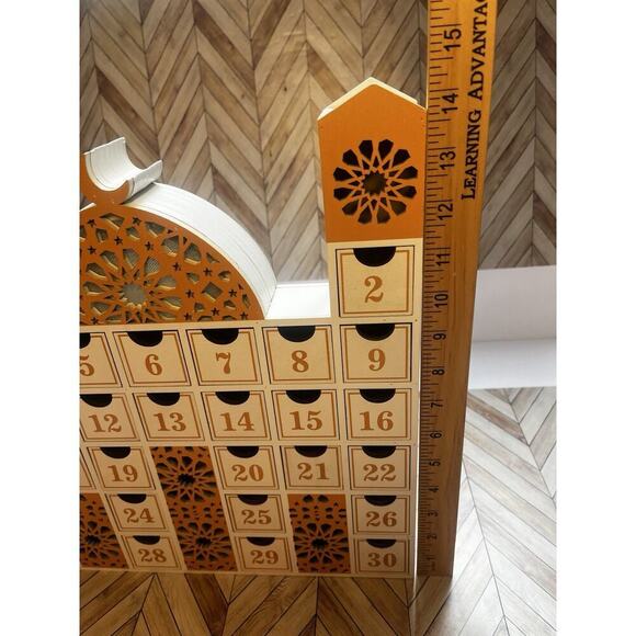 Ramadan Wooden Countdown LED Calendar Mosque Advent Calendar Decor & Kids Book - Picture 7 of 11